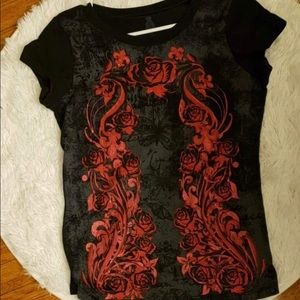 Black Faded Glory T- shirt w/red 🌹& 🦋 designs